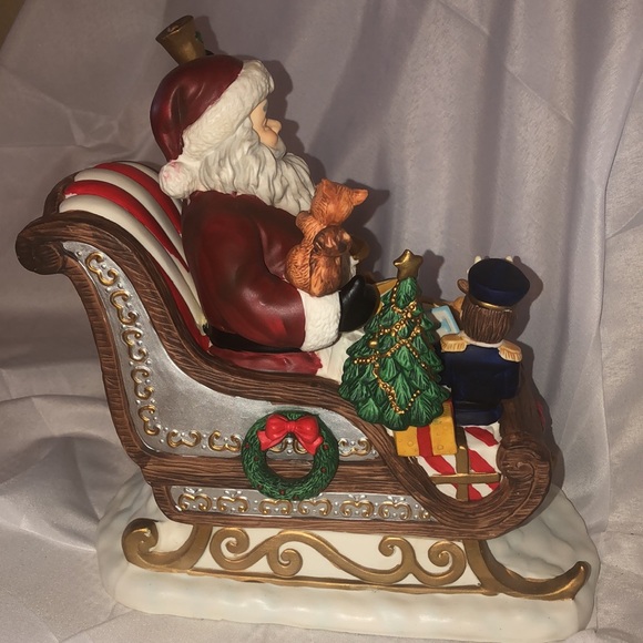 Christmas Delight Porcelain Santa With Sleigh NIB - Picture 4 of 9